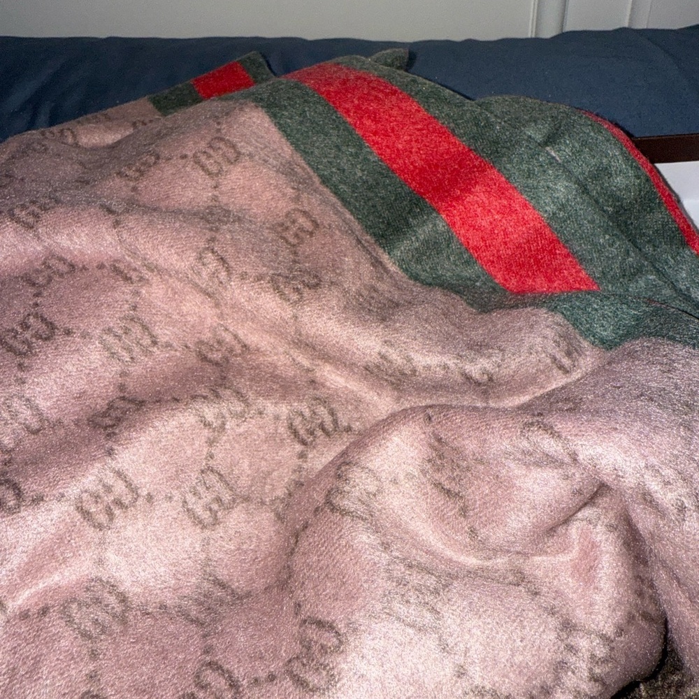 Gucci Scarf with Brown Box
